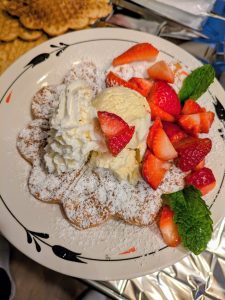 Mehr über den Artikel erfahren Waffel-nachmittag beim Klöncafé 
